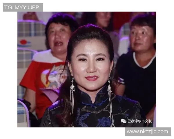 银发风采尽显雷荣芳勇夺羽毛球赛事季军展现退休干部活力